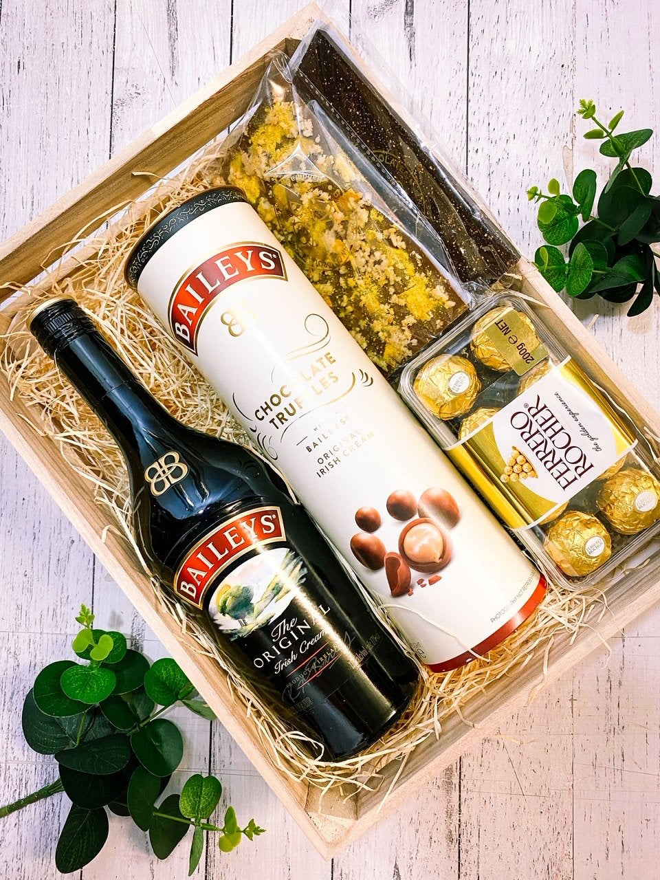 Bailey's Gift Box NZ: Cherish Special Moments| Batenburgs Gift Hampers